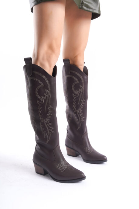 Göz Alıcı Kahverengi Deri Diz Üstü Çizmeler - Zarif Geometrik Dikiş Detaylarıyla